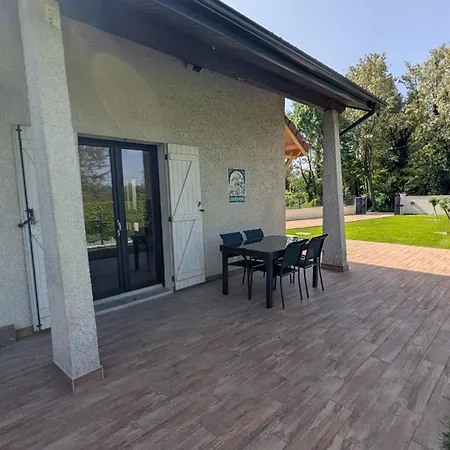 Belle Maison, Calme Avec Parking *